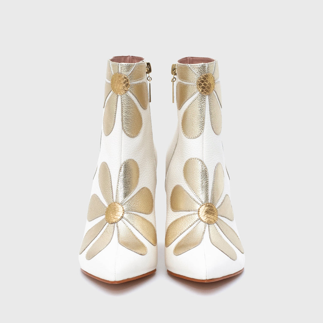 JANIS BOOTIE IVORY