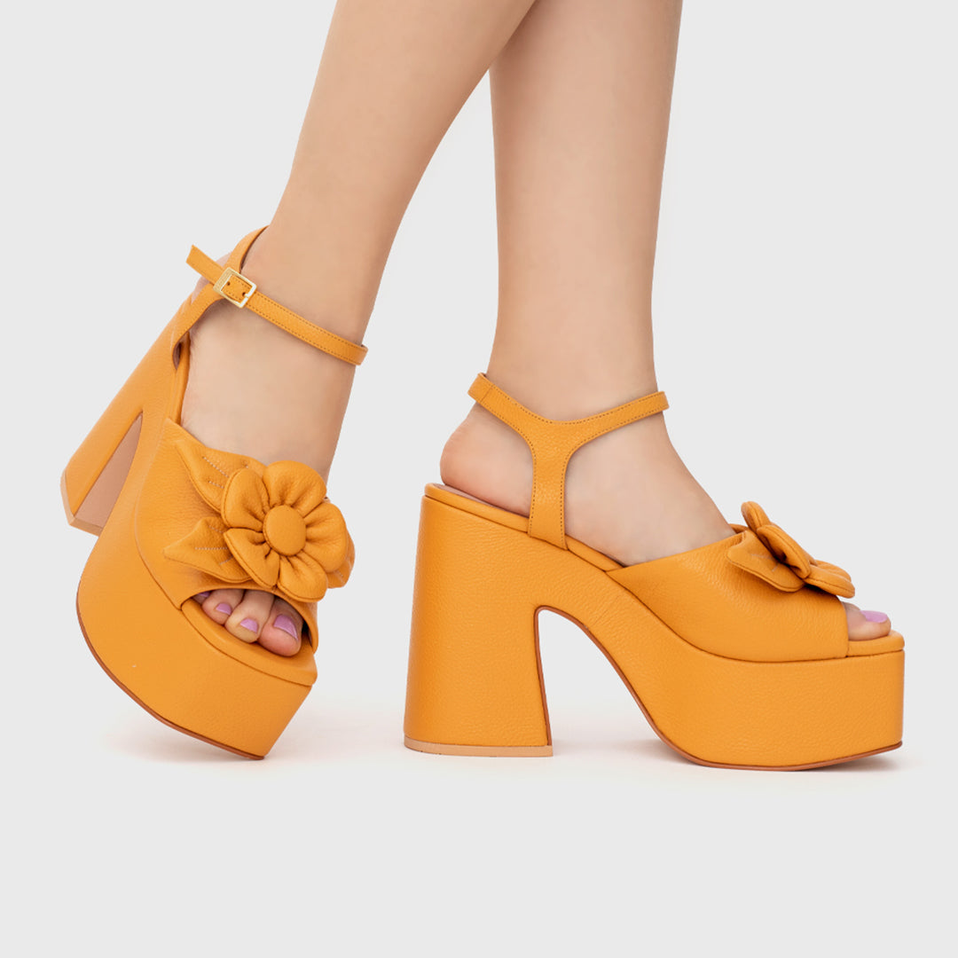 BUTRICH COCKTAIL CLUB PLATFORM YELLOW