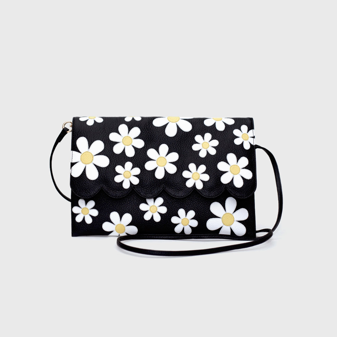 FREDA WRISTLET BLACK